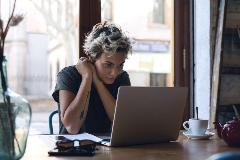 Etikus-e úgy bemutatni a koncepciómunkákat, mintha valóságosak lennének?